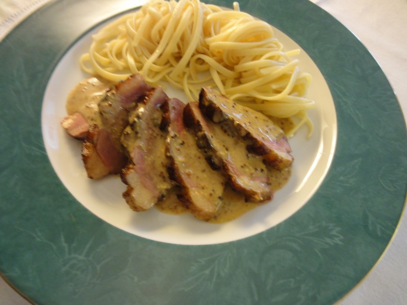 Magrets de canard, sauce moutarde à l'ancienne - show-devant.fr